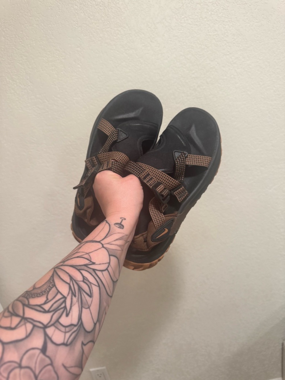 Nike Black and Brown Athletic Sandals